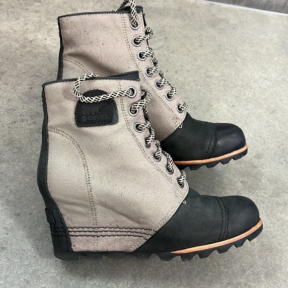 Sorel Joan of Arctic Winter Wedge Boots 9 - Picture 3 of 6